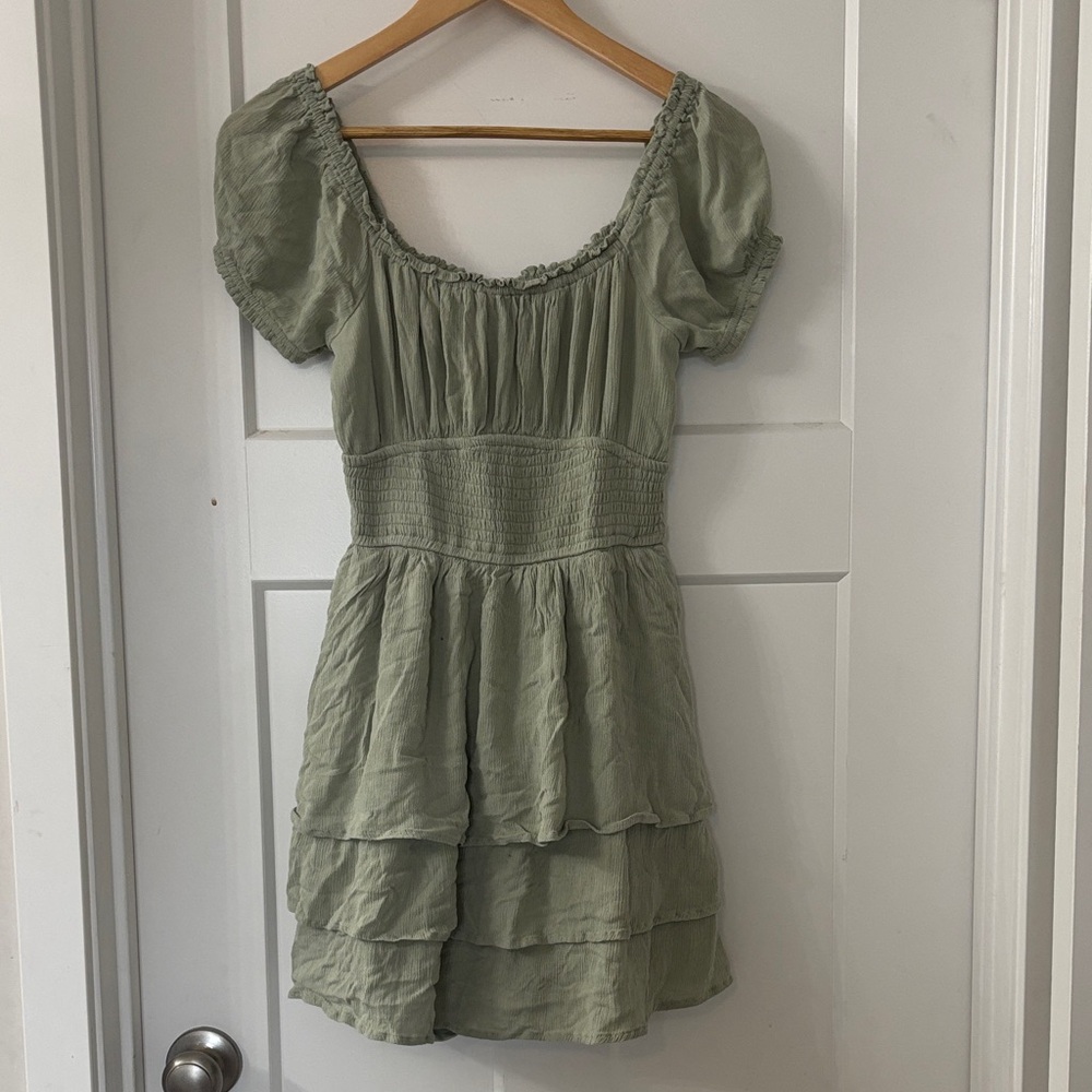 Hollister Elegant Green Tiered Peasant Dress